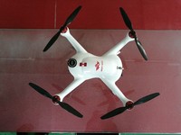 U4100-T4是一款利用小型4旋翼无人机平台搭载多光谱成像仪，配合图像拼接软件和遥感软件的整合系统。可以快速获得地物和植被的多种重要光谱图像信息，直观快速准确的对植物做出评价。