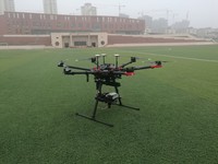 M600 Pro 标配三余度 A3 Pro飞控、Lightbridge 2 高清数字图传、智能飞行电池组和电池管理系统，支持多款 DJI 云台与第三方软硬件扩展，载重高达 6.0kg，为无人机机载行业应用提供可靠的高性能飞行平台