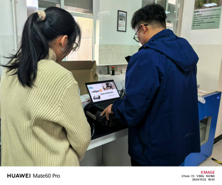 喀什大学生命与地理科学学院 LabSpec 4 Hi-Resi 地物光谱仪